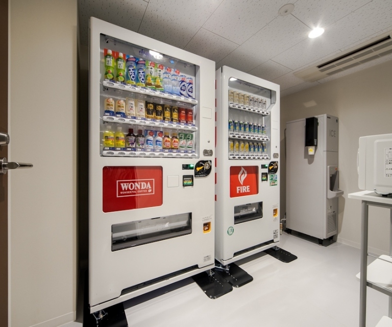 自動販売機（4階・10階）