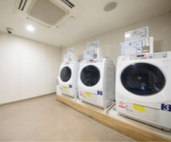 Coin-operated laundry