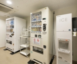 自動售販賣機、 製冰機、微波爐