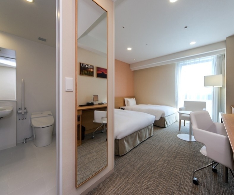 Universal Twin Room