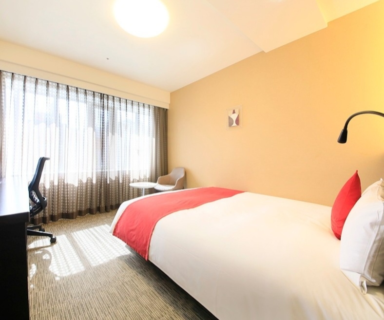 Moderate room