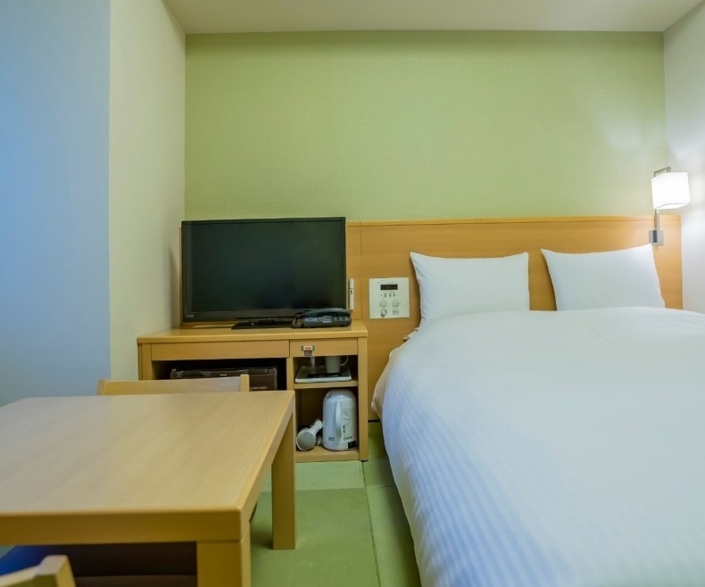 Relax room (Japanese and Western-style room)