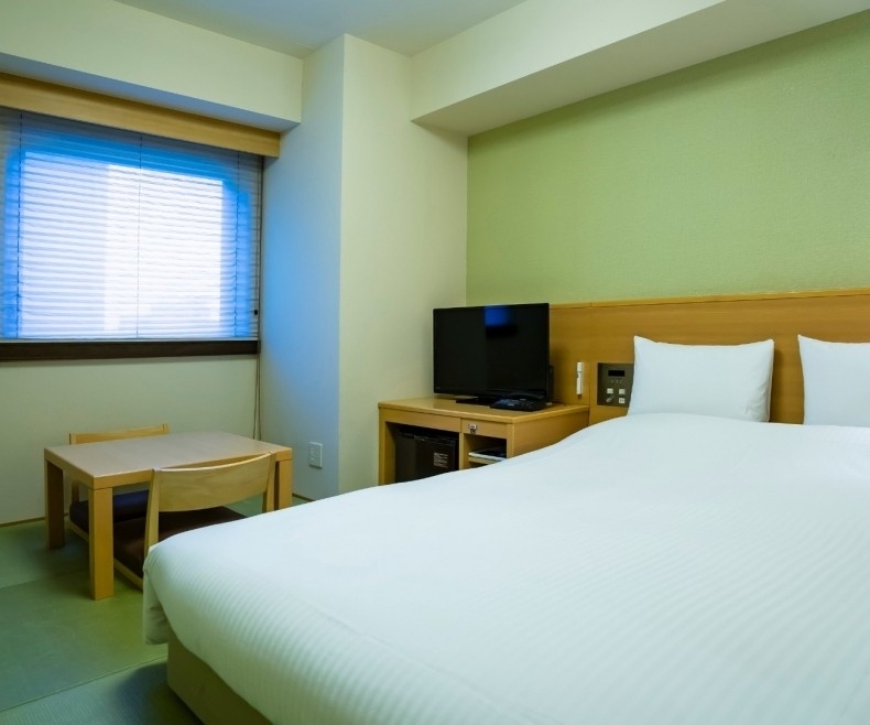 Relax room (Japanese and Western-style room)