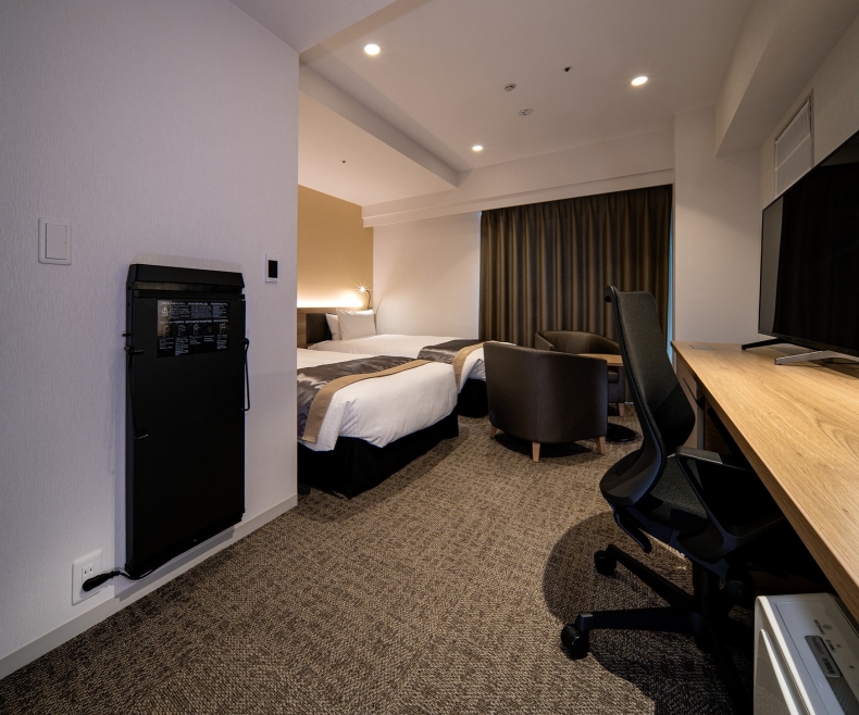 ユニバーサルツイン