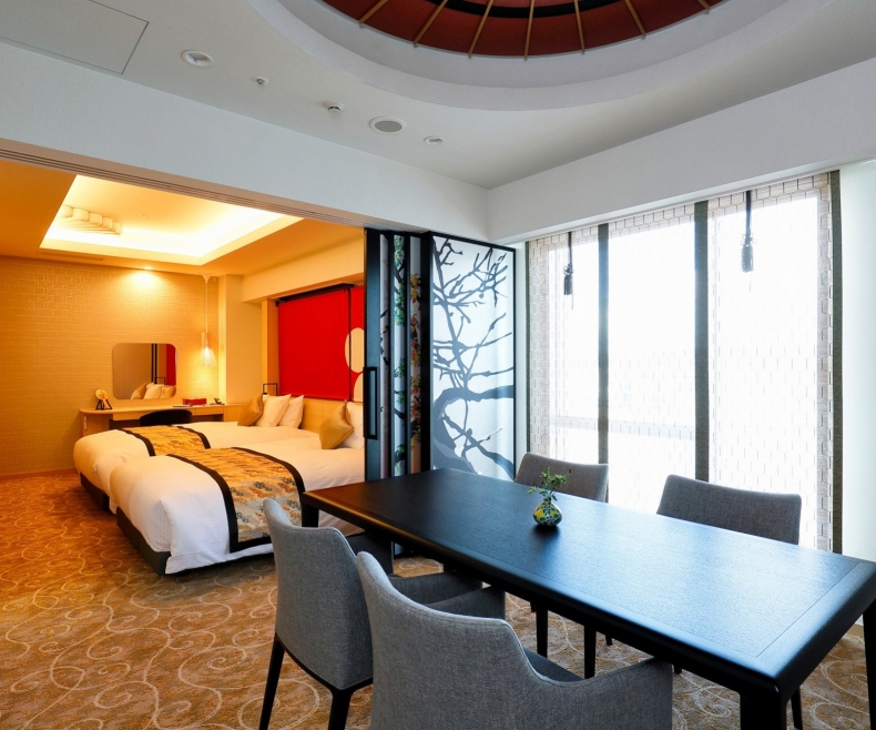 Suite room