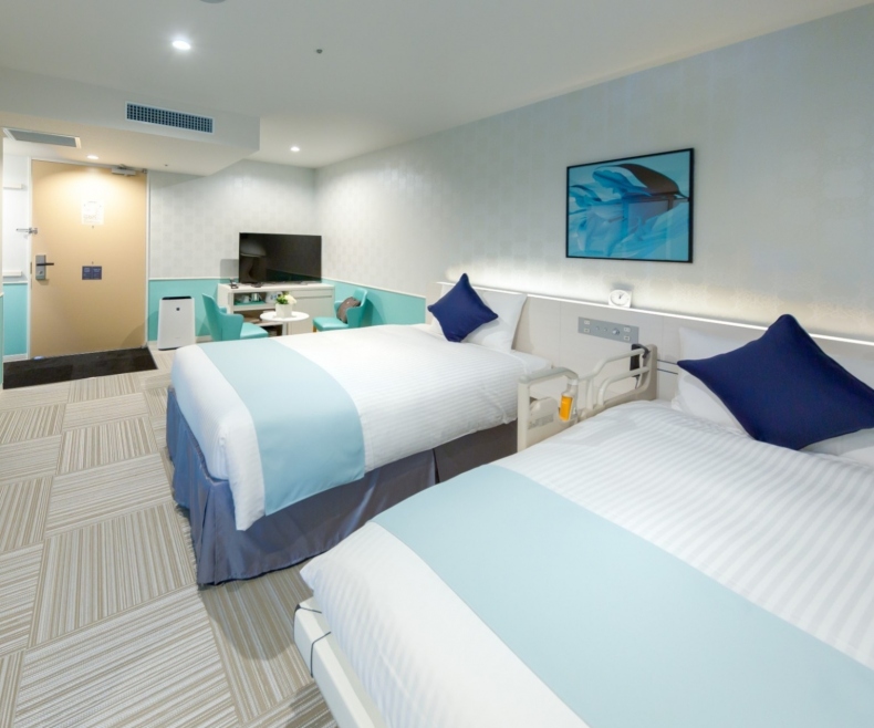 Universal Twin Room