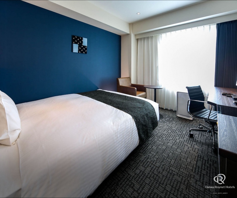 コーナーダブルルーム