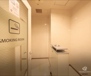 喫煙ブース(2階)