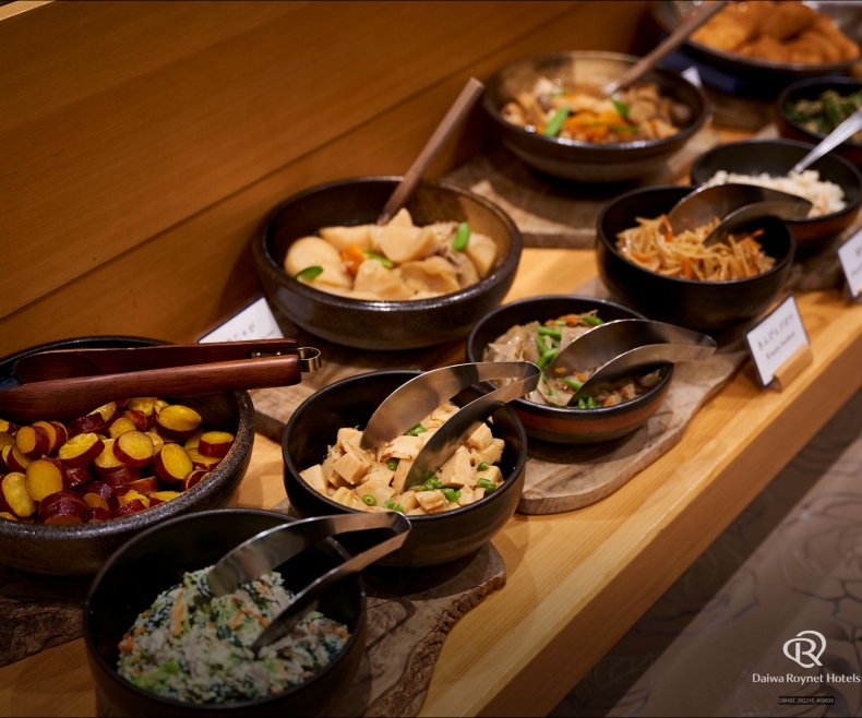 地元食材を使ったビュッフェ