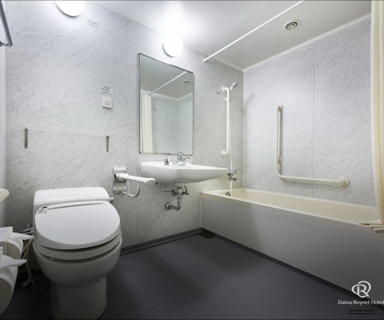 ユニットバス（ユニバーサルルーム）