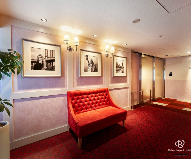 レディースフロアEVホール