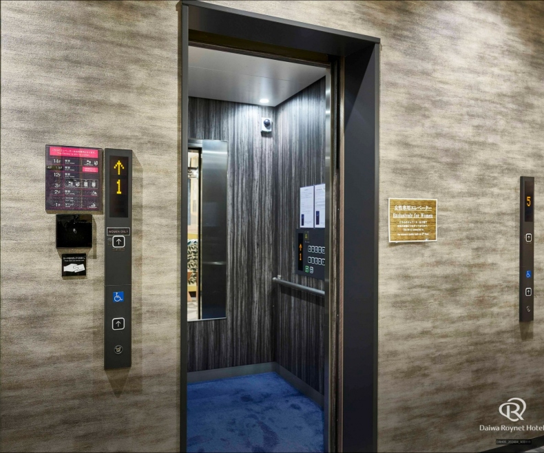 女性専用エレベーター