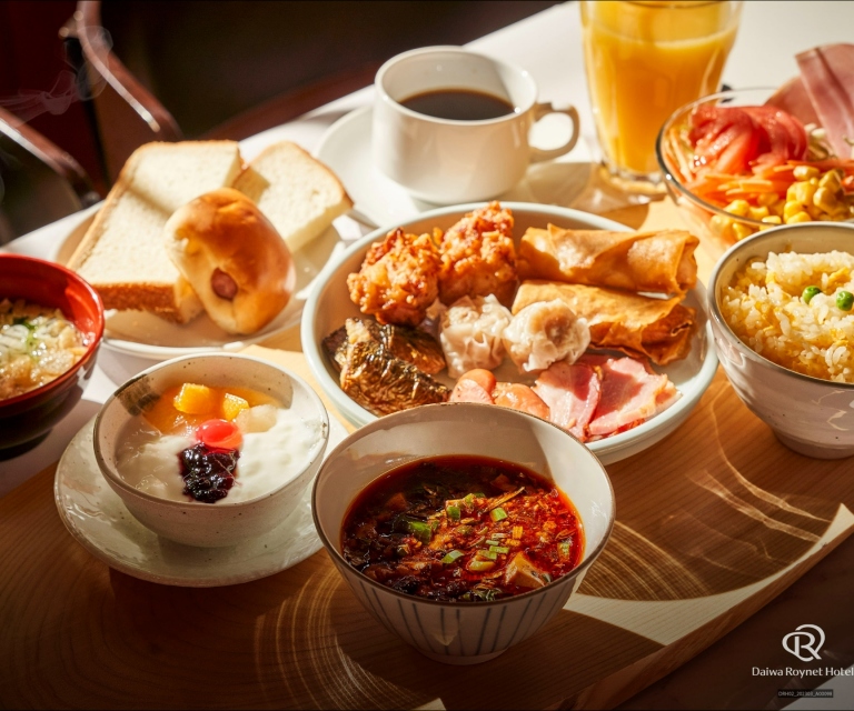 朝食ビュッフェ盛り付けイメージ