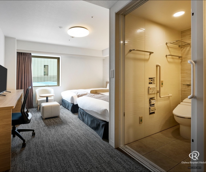 ユニバーサルツイン