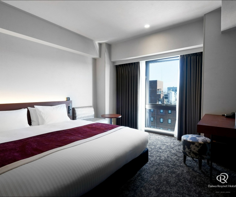 デラックスキングルーム