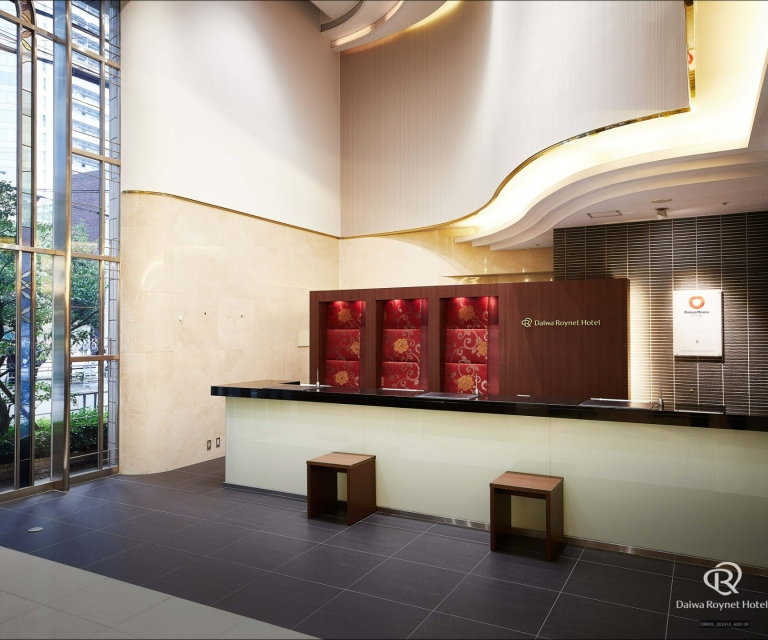 フロント・ロビー