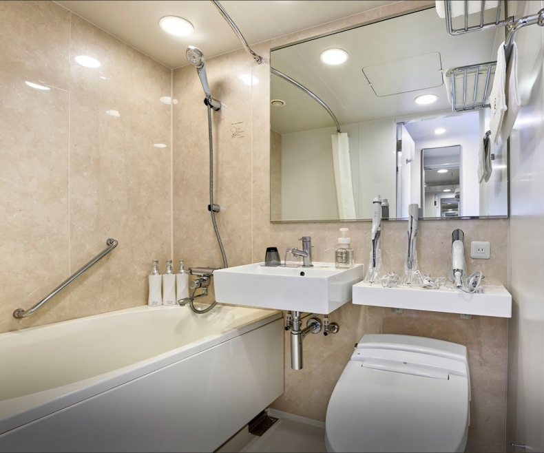 Refa Room (Ladies Floor)